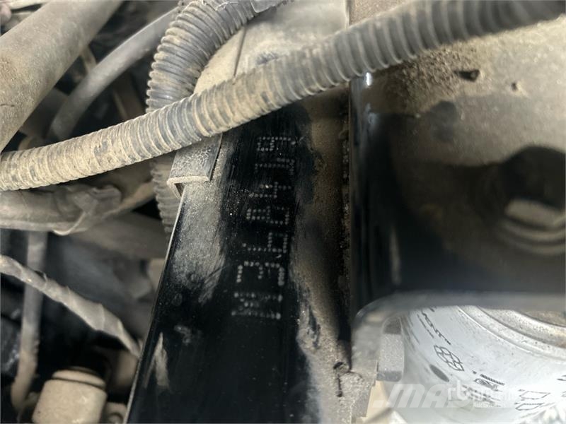 Peterbilt 337 وحدات الجر