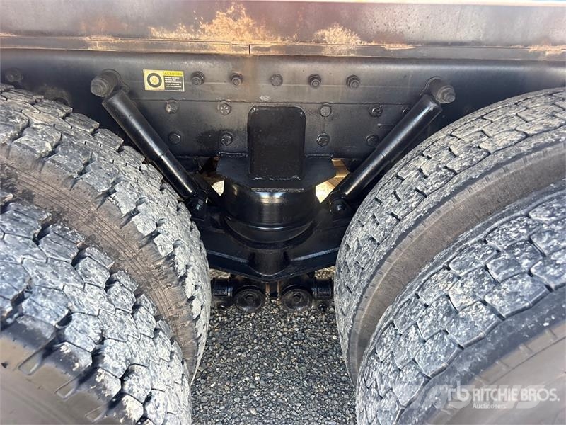 Peterbilt 340 Water bowser