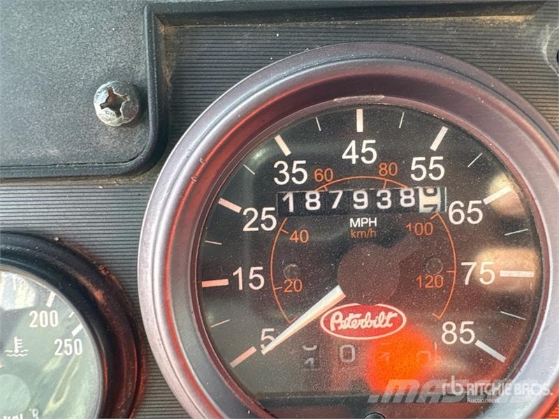 Peterbilt 340 Kamioni za vodu