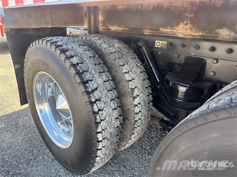 Peterbilt 340 Water bowser