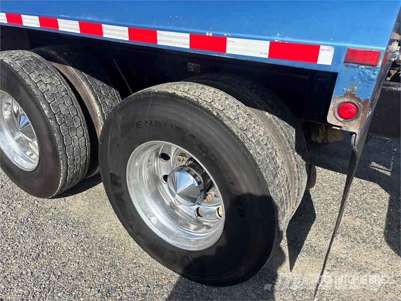 Peterbilt 340 Water bowser