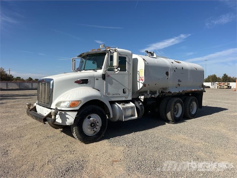 Peterbilt 348 Vesisäiliöautot