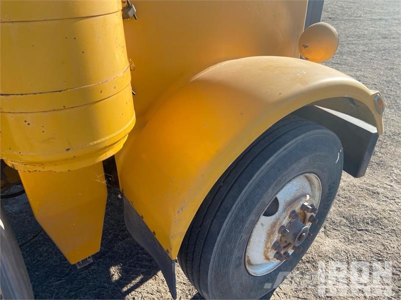 Peterbilt 348 Kiper tovornjaki