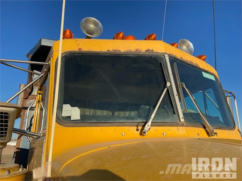 Peterbilt 348 Kiper tovornjaki