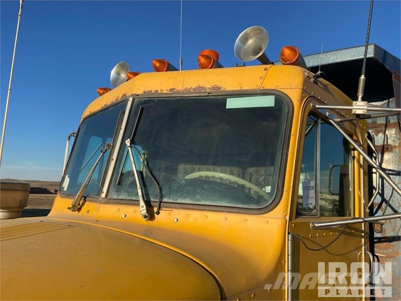 Peterbilt 348 Kiper tovornjaki