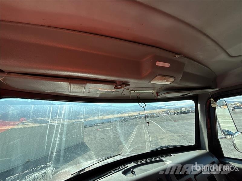 Peterbilt 348 Camiones bañeras basculantes o volquetes