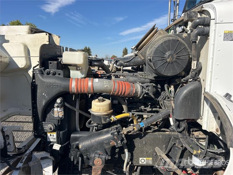 Peterbilt 348 Vesisäiliöautot