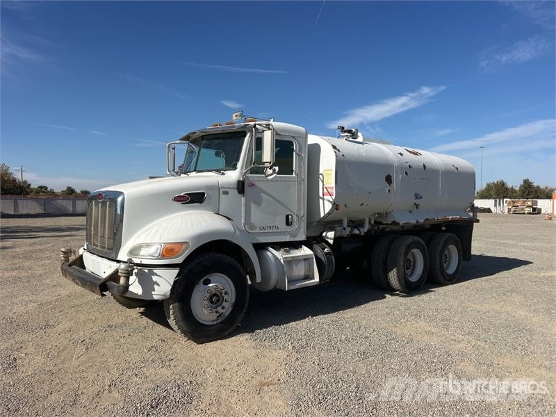 Peterbilt 348 Vesisäiliöautot