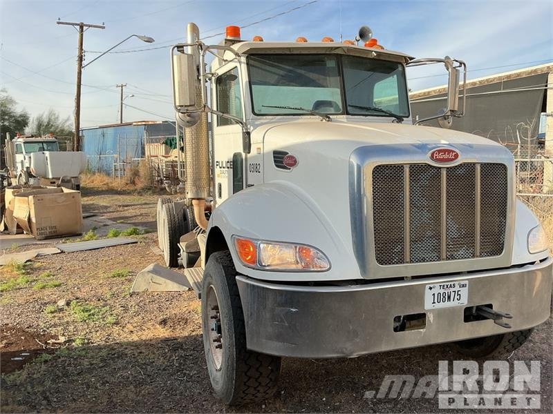 Peterbilt 348 6x4 Cab and Chassis Kabine i unutrašnjost