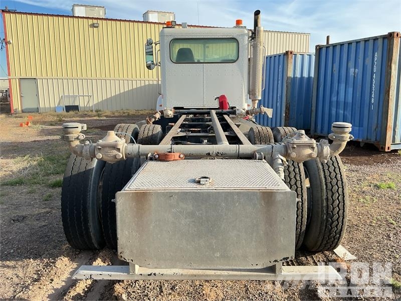 Peterbilt 348 6x4 Cab and Chassis Kabine i unutrašnjost