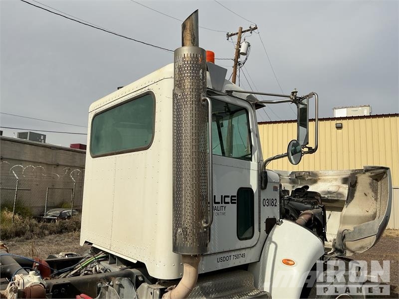 Peterbilt 348 6x4 Cab and Chassis Kabine i unutrašnjost