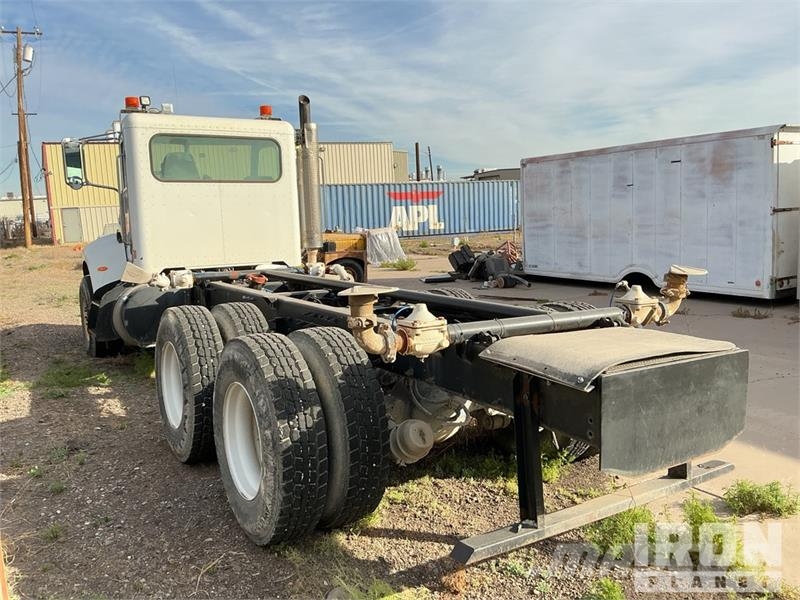 Peterbilt 348 6x4 Cab and Chassis Kabine i unutrašnjost
