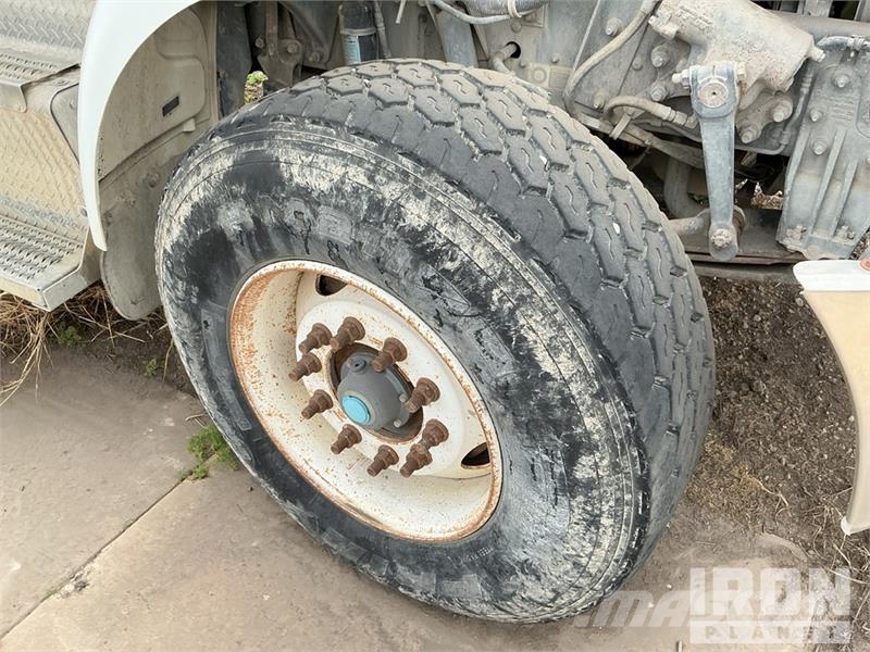 Peterbilt 348 6x4 Cab and Chassis Kabine i unutrašnjost