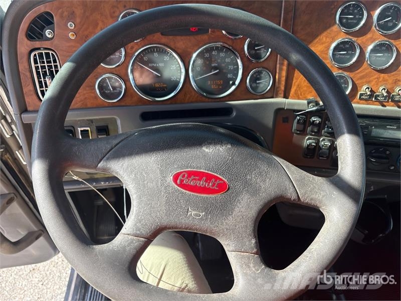 Peterbilt 357 Tartályos teherautók