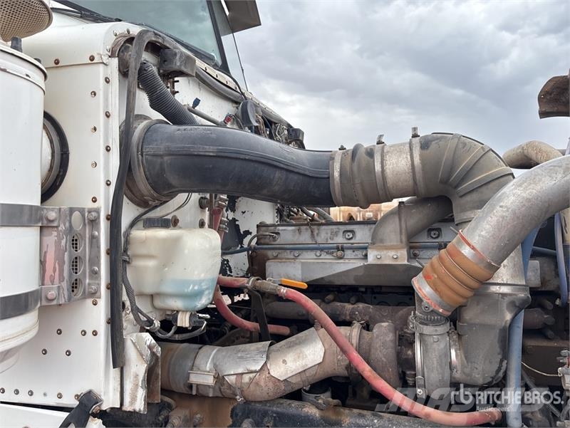 Peterbilt 357 صهاريج مياه