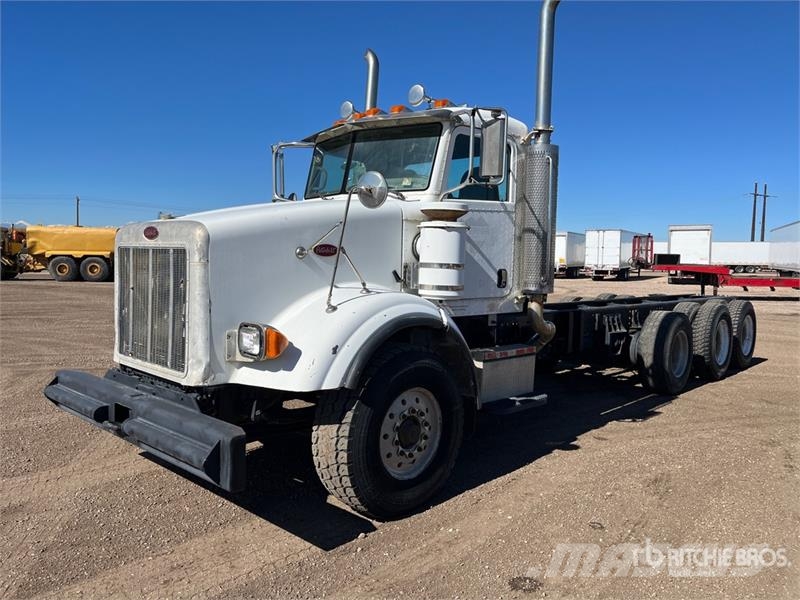 Peterbilt 357 キャビン及び内装