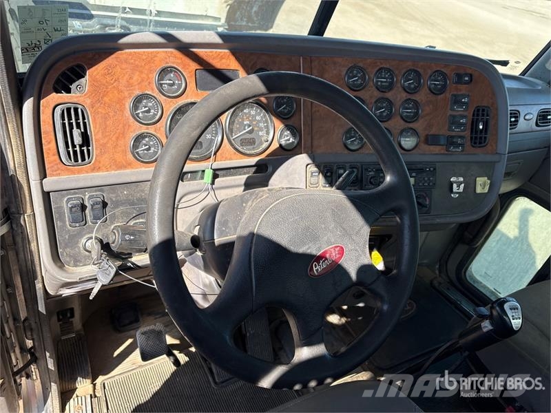 Peterbilt 357 Vlačilci