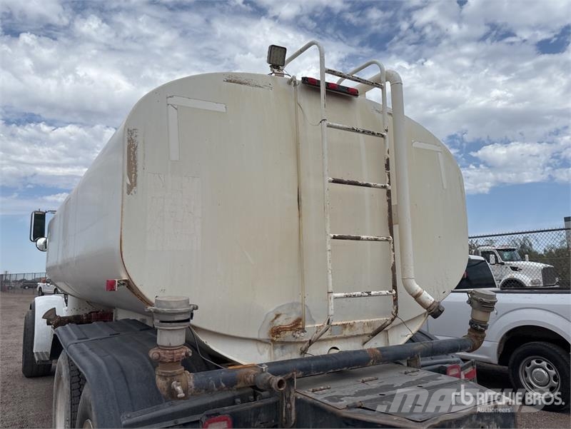 Peterbilt 357 صهاريج مياه