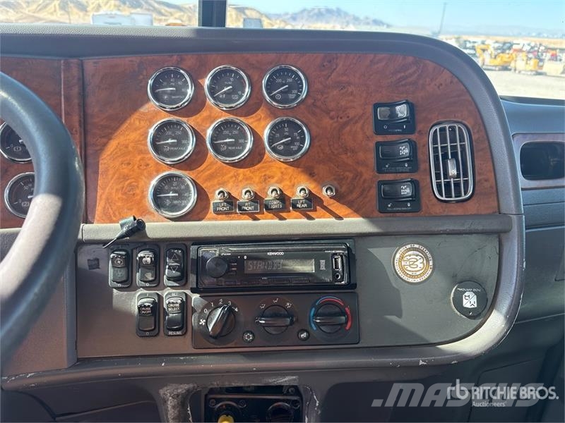 Peterbilt 357 Tartályos teherautók