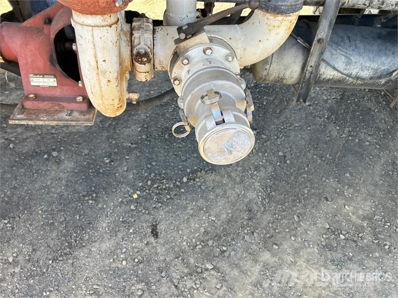 Peterbilt 357 給水車