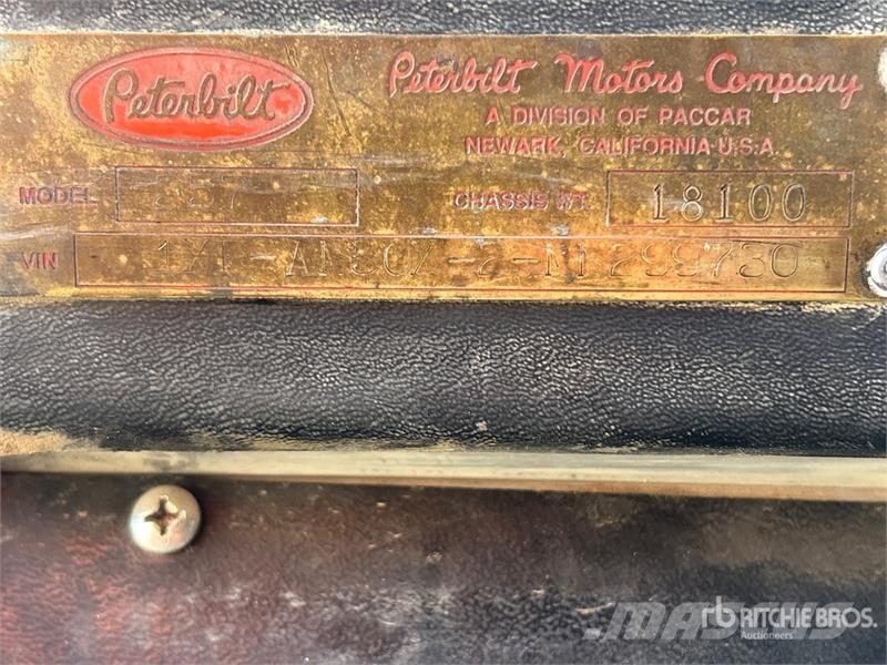 Peterbilt 357 給水車