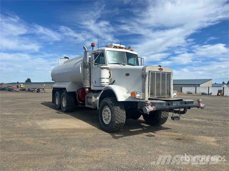 Peterbilt 357 給水車