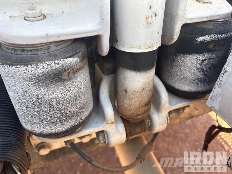 Peterbilt 357 8x4 Mixer Truck Avtomešalci za beton