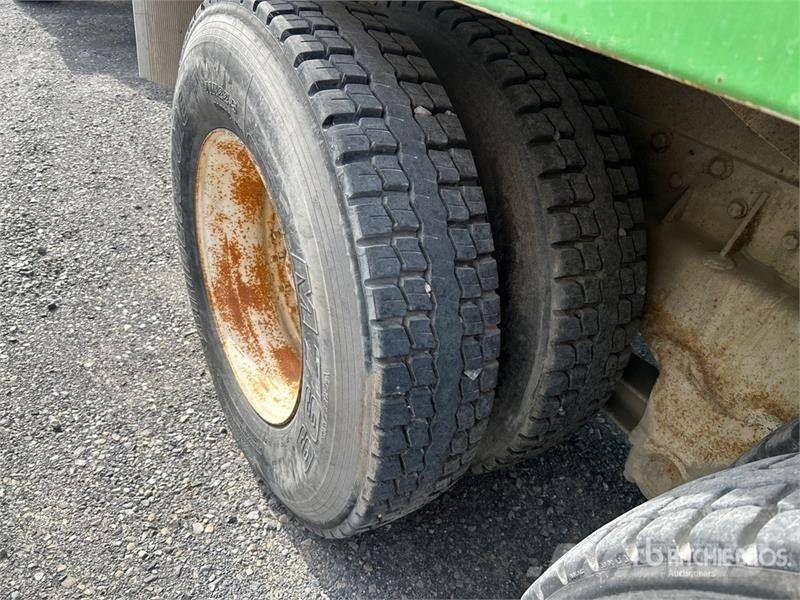 Peterbilt 357 8x4 Mixer Truck Camiones hormigonera