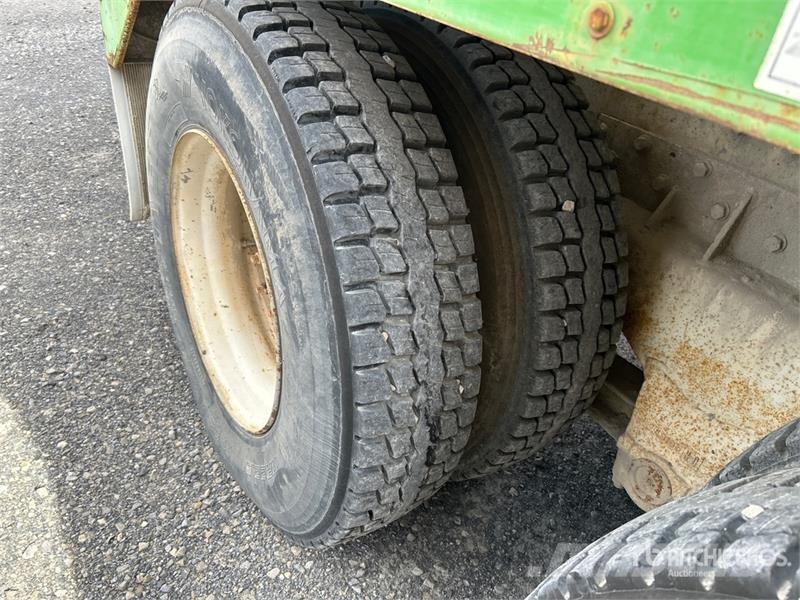 Peterbilt 357 8x4 Mixer Truck Camiones hormigonera
