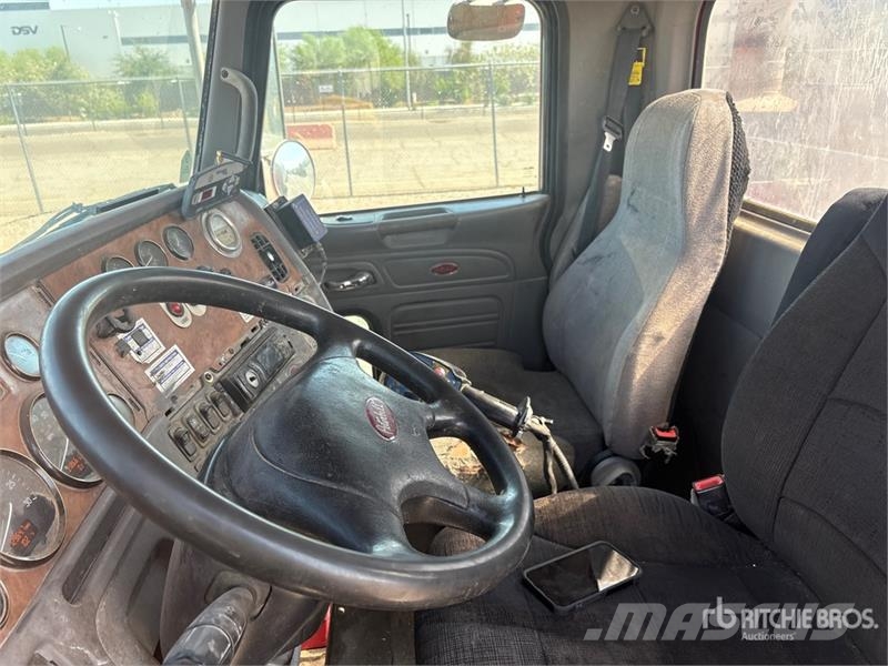 Peterbilt 357 8x4 Mixer Truck Beton-Mischfahrzeuge