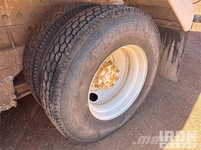 Peterbilt 357 8x4 Mixer Truck Avtomešalci za beton