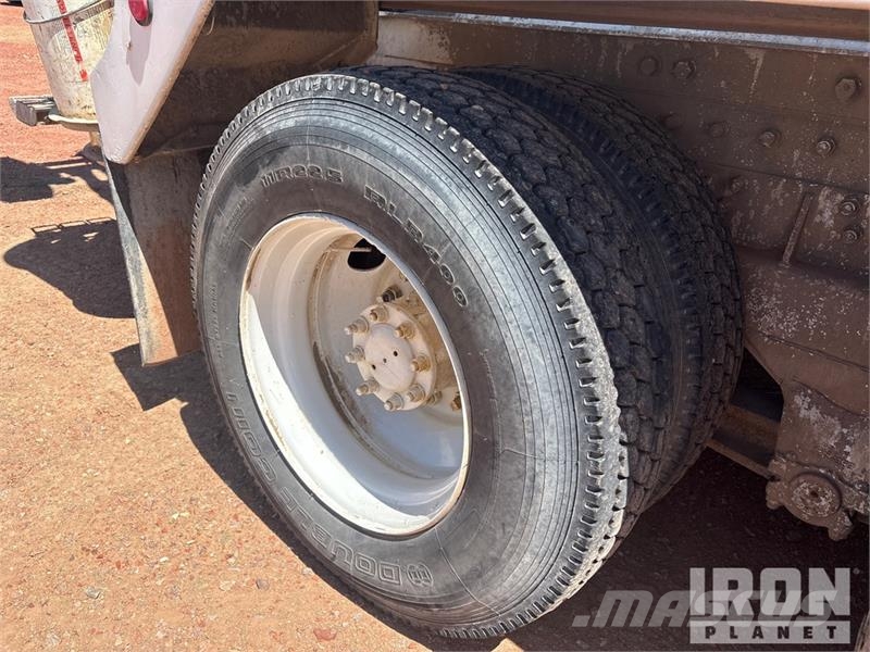 Peterbilt 357 8x4 Mixer Truck Avtomešalci za beton