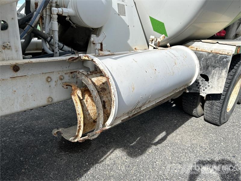 Peterbilt 357 8x4 Mixer Truck Camiones hormigonera