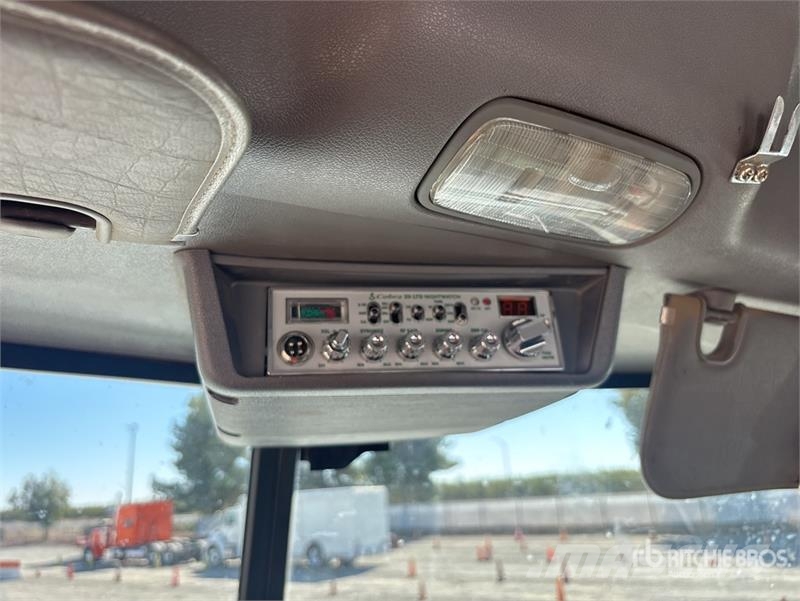 Peterbilt 365 Грузовики-Самосвалы