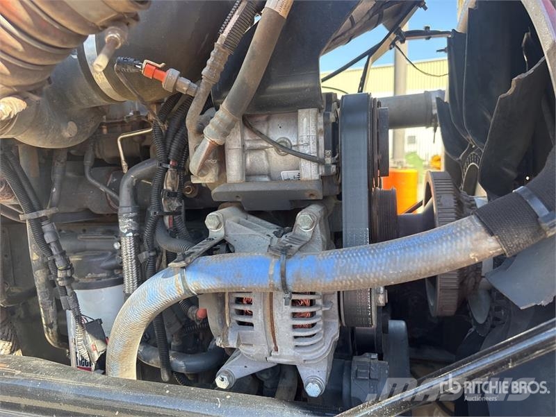 Peterbilt 365 Грузовики-Самосвалы