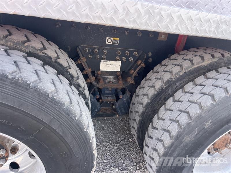 Peterbilt 365 12x4 Five Axle Dump Truck Savivarčių priekabų vilkikai