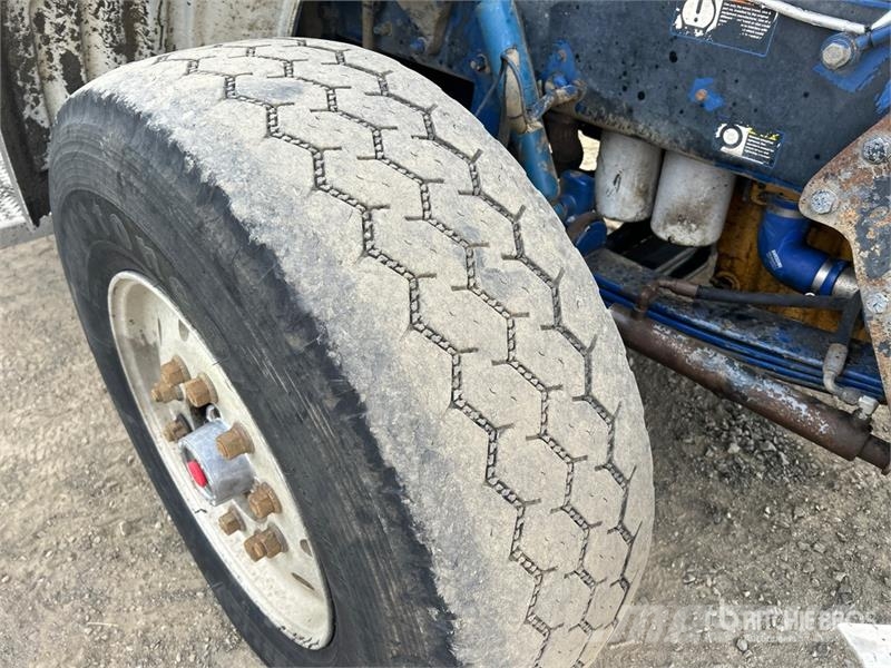 Peterbilt 365 12x4 Super 18 Five Axle Dump Truck Kiper tovornjaki