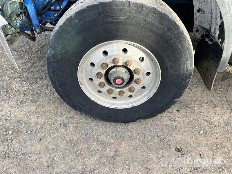 Peterbilt 365 12x4 Super 18 Five Axle Dump Truck Kiper tovornjaki