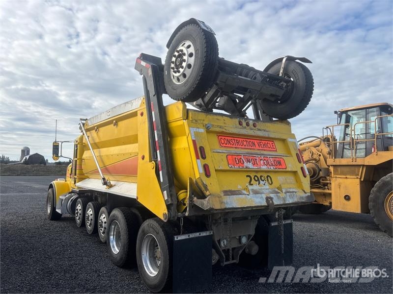 Peterbilt 365 14x4 Super 18 Five Axle Dump Truck Pašizgāzējs
