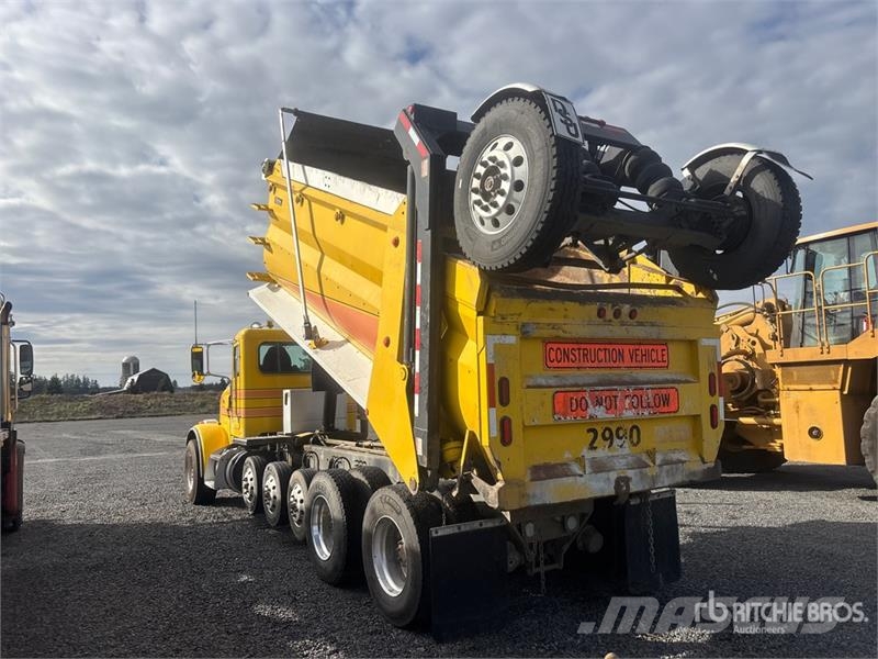 Peterbilt 365 14x4 Super 18 Five Axle Dump Truck Pašizgāzējs