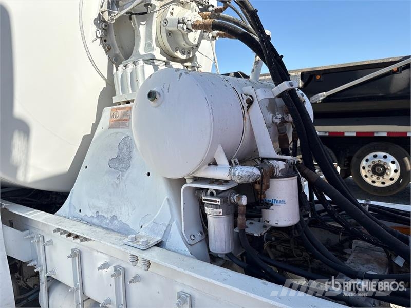 Peterbilt 365 6x4 Mixer Truck Camiones hormigonera