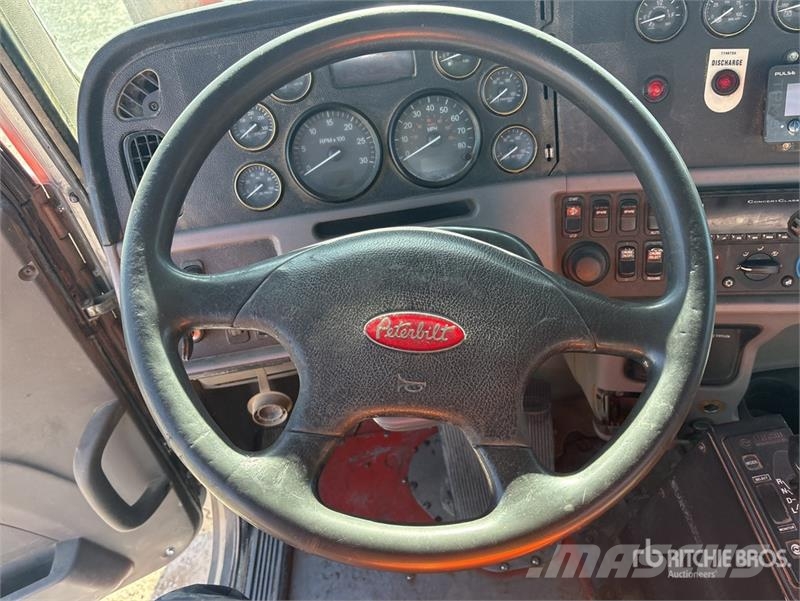 Peterbilt 365 8x4 Mixer Truck Camiones hormigonera