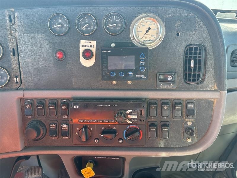 Peterbilt 365 8x4 Mixer Truck Camiones hormigonera