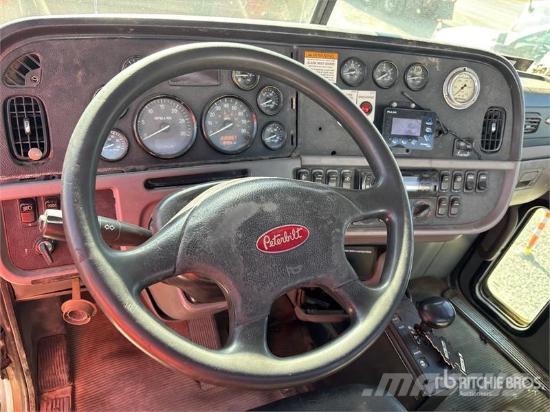 Peterbilt 365 8x4 Mixer Truck Camiones hormigonera