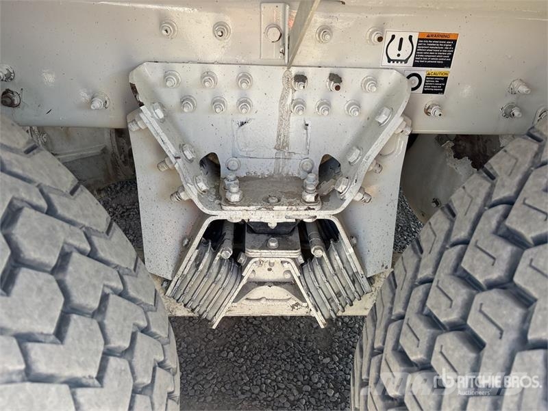 Peterbilt 365 8x4 Mixer Truck Camiones hormigonera