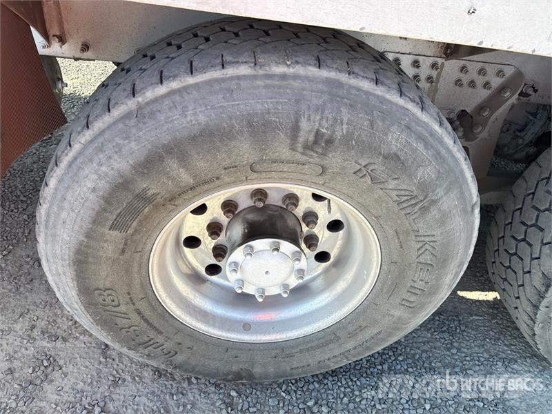 Peterbilt 365 8x4 Mixer Truck Camiones hormigonera