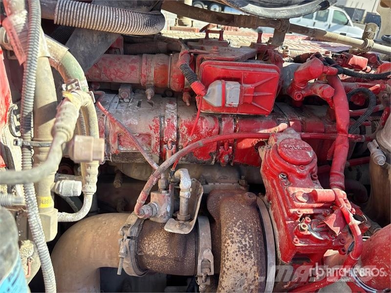 Peterbilt 365 8x4 Mixer Truck Camiones hormigonera