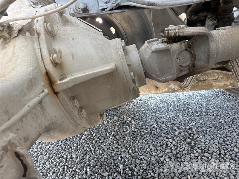 Peterbilt 365 8x4 Mixer Truck Betonmischer