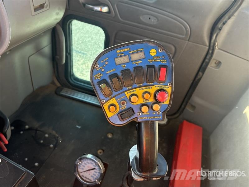Peterbilt 365 8x4 Mixer Truck Betonmischer