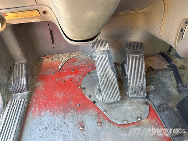 Peterbilt 365 8x4 Mixer Truck Camiones hormigonera